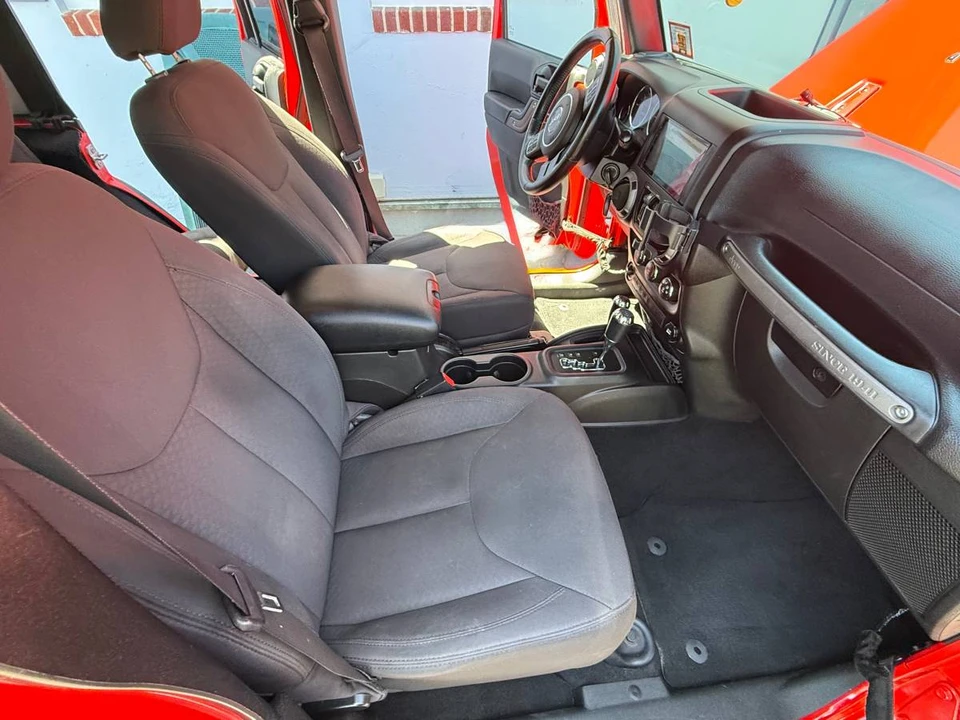 2017 Jeep JK Wrangler - Image 15 of 21