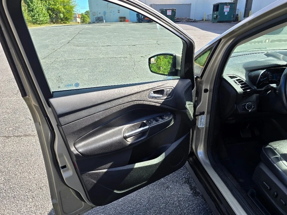 2017 Ford C-Max - Image 18 of 21