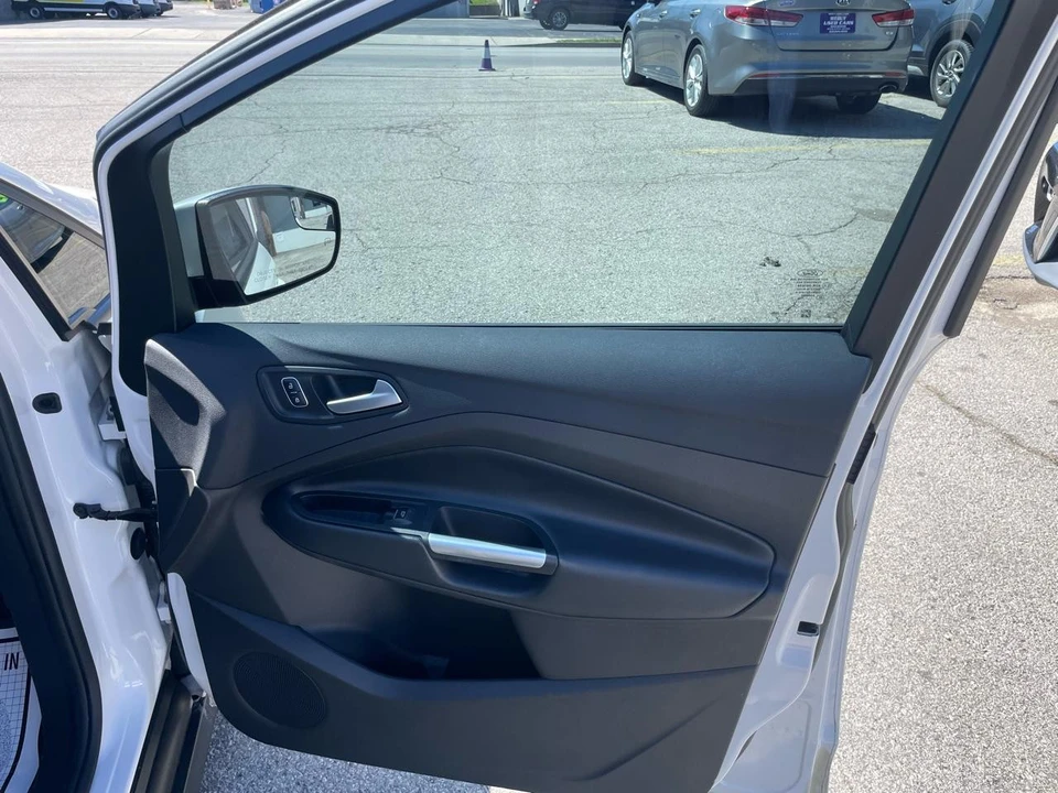 2017 Ford C-Max - Image 19 of 21