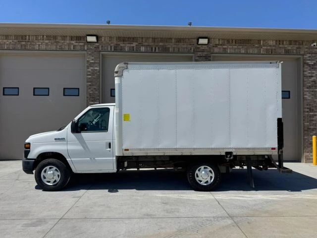 2017 Ford Econoline Van - Image 3 of 31