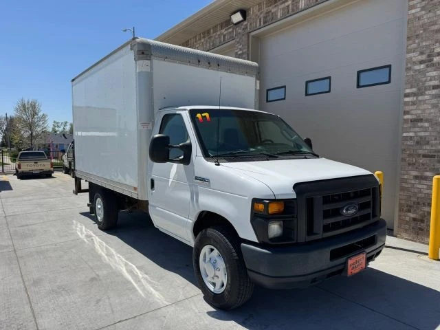 2017 Ford Econoline Van - Image 14 of 31