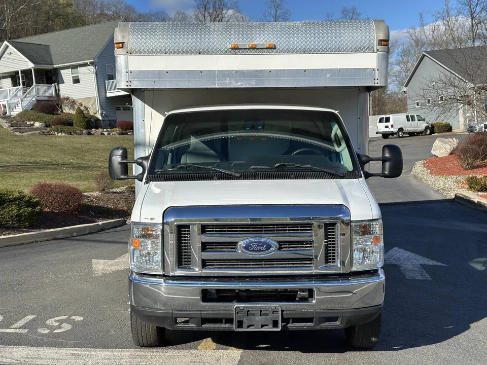 2017 Ford Econoline Van - Image 3 of 12
