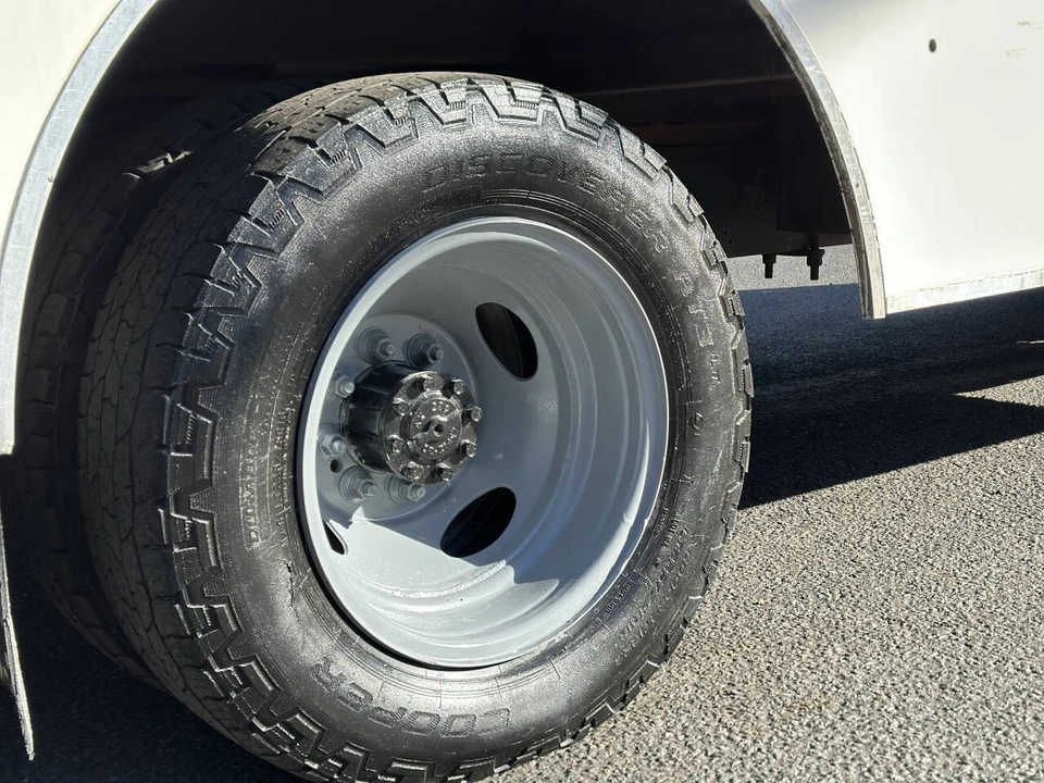 2017 Ford Econoline Van - Image 12 of 12