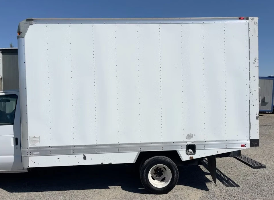 2017 Ford Econoline Van - Image 4 of 21