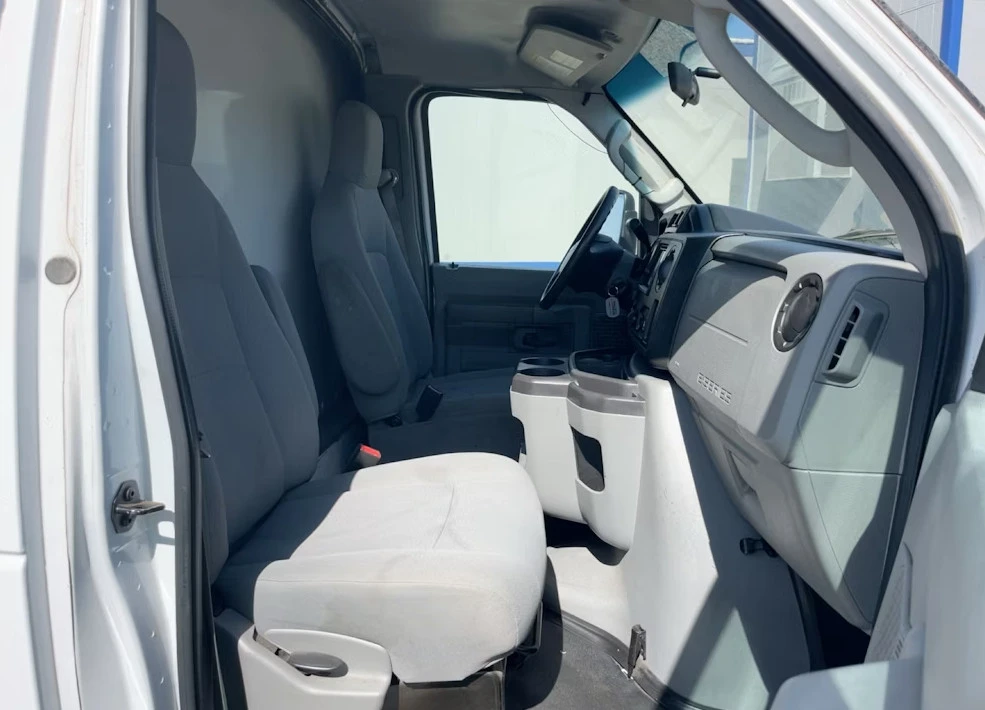2017 Ford Econoline Van - Image 15 of 21