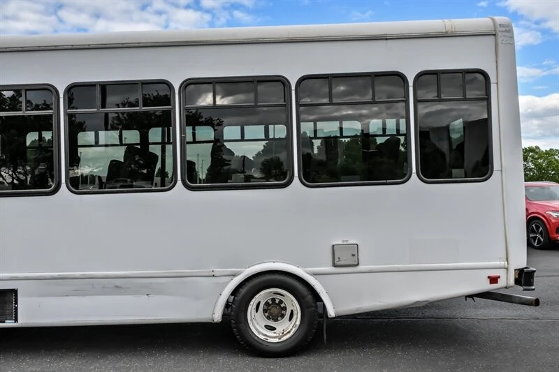 2017 Ford Econoline Van - Image 7 of 22