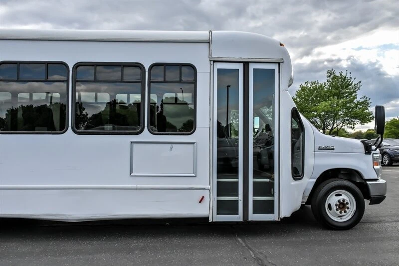 2017 Ford Econoline Van - Image 3 of 22