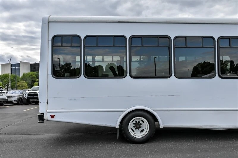 2017 Ford Econoline Van - Image 4 of 22