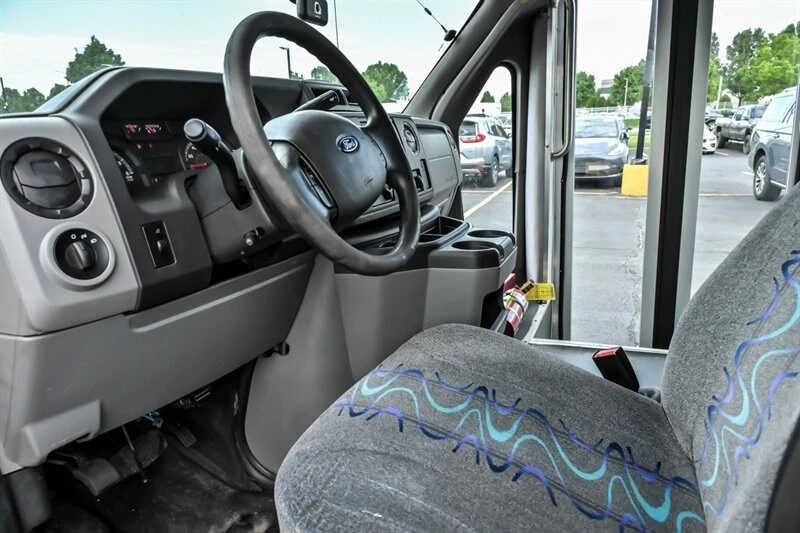 2017 Ford Econoline Van - Image 11 of 22