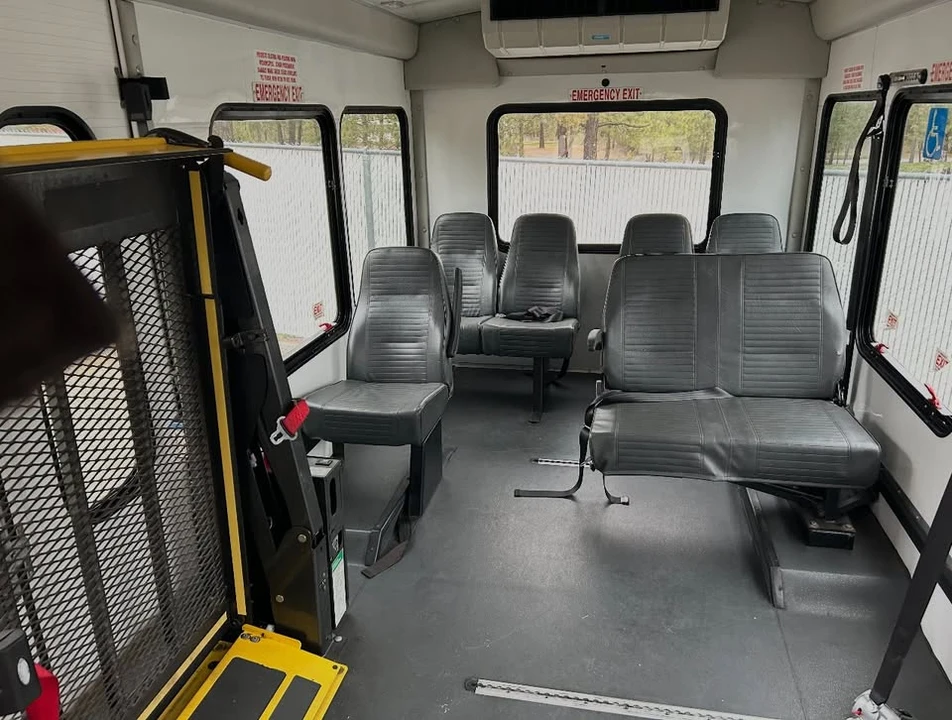 2017 Ford Econoline Van - Image 16 of 17
