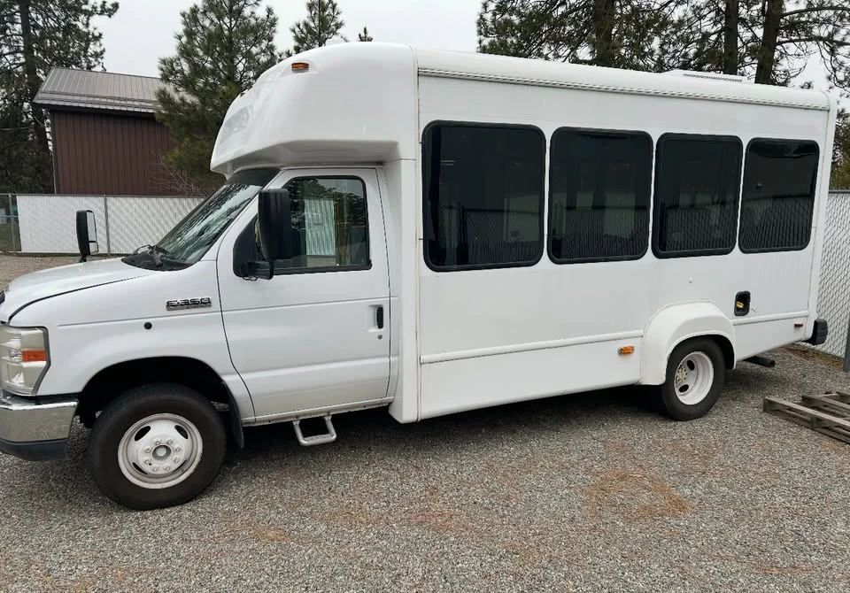 2017 Ford Econoline Van - Image 7 of 17