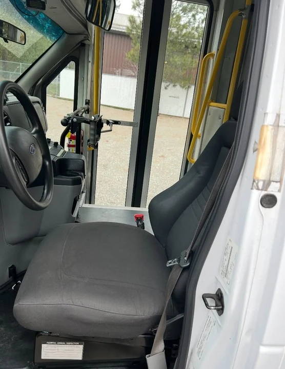 2017 Ford Econoline Van - Image 12 of 17