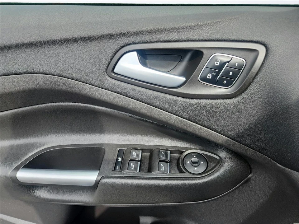 2017 Ford Escape - Image 16 of 26