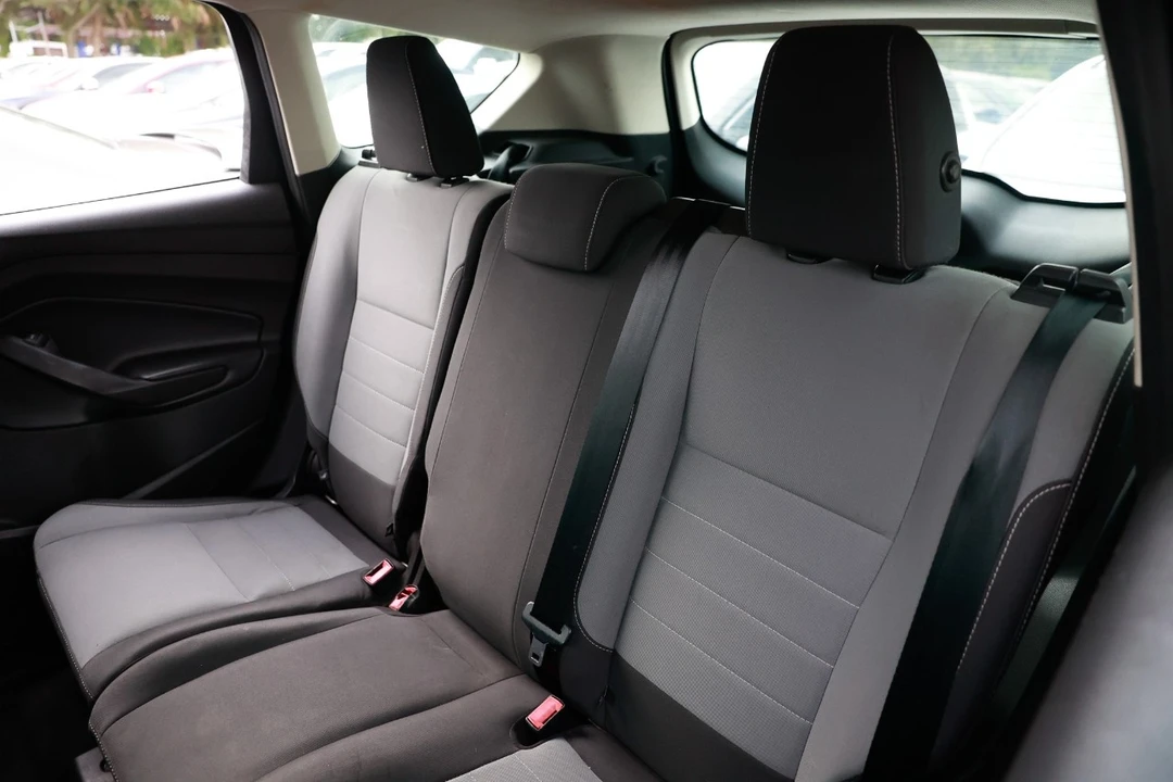 2017 Ford Escape - Image 8 of 12
