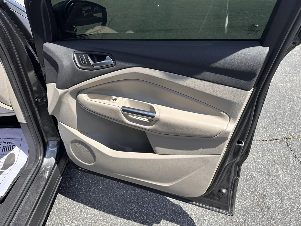2017 Ford Escape - Image 13 of 29