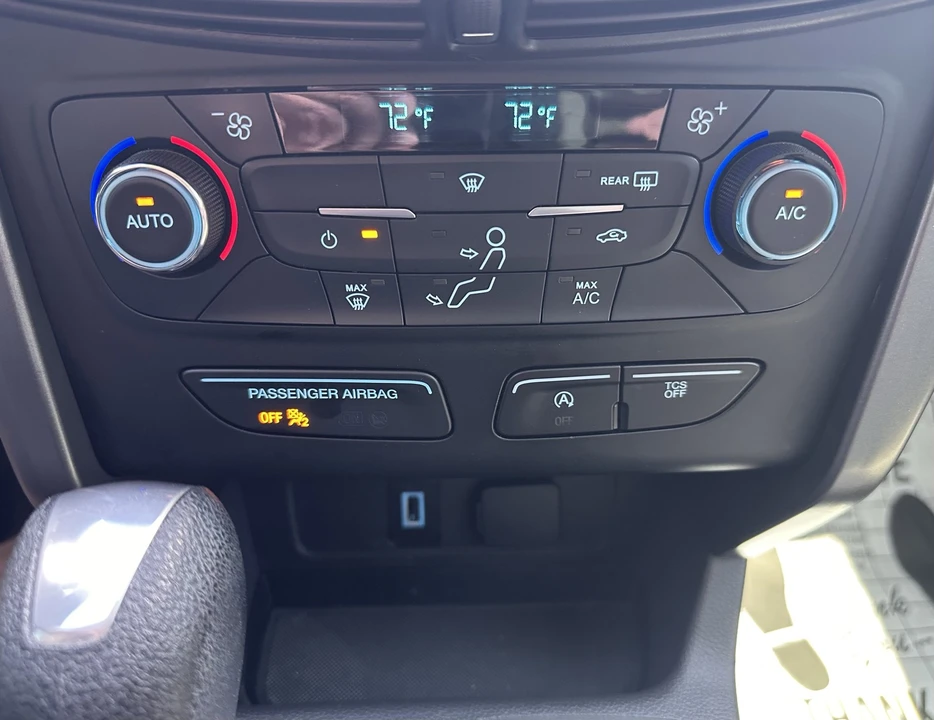 2017 Ford Escape - Image 26 of 29