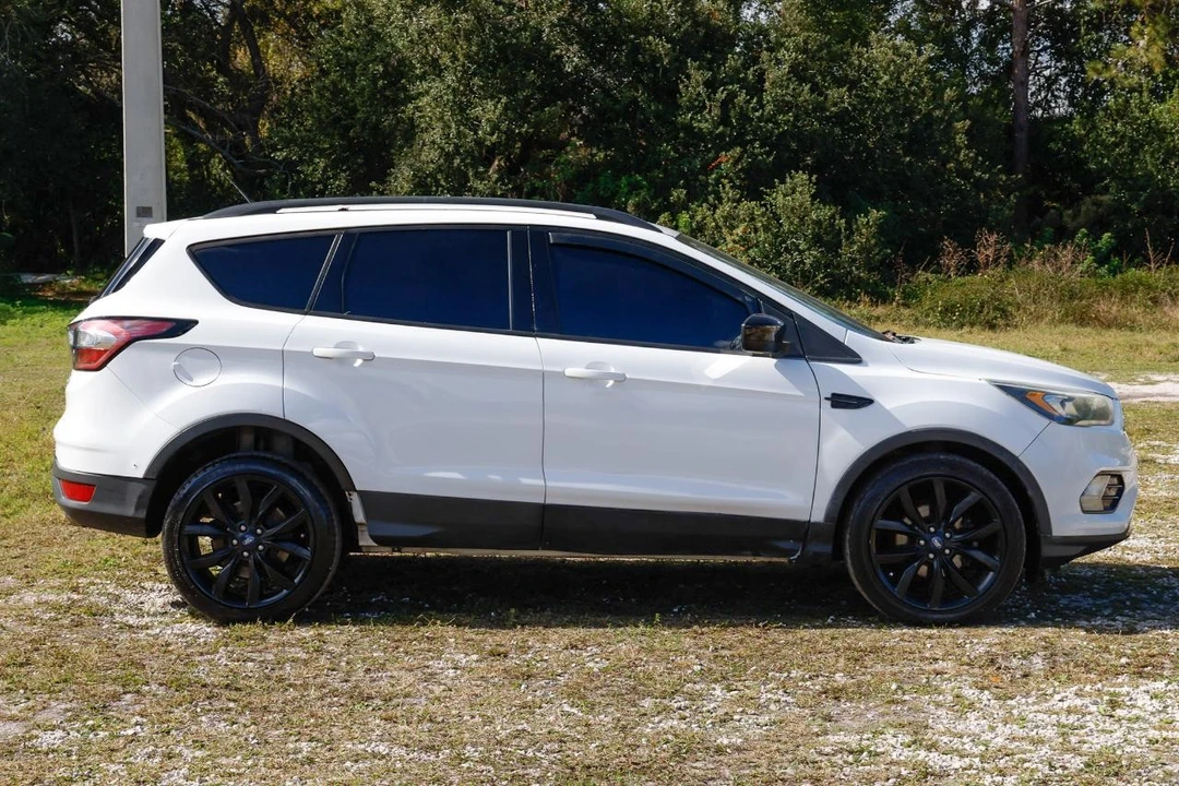 2017 Ford Escape - Image 13 of 21