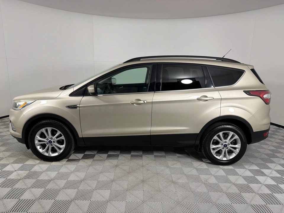 2017 Ford Escape - Image 8 of 12