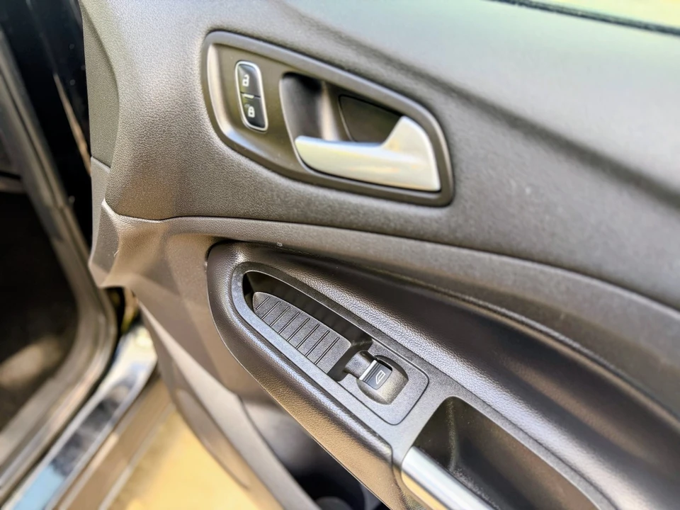 2017 Ford Escape - Image 7 of 13