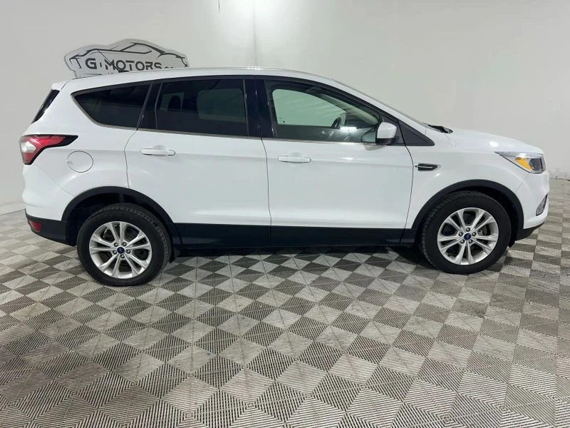 2017 Ford Escape - Image 8 of 12