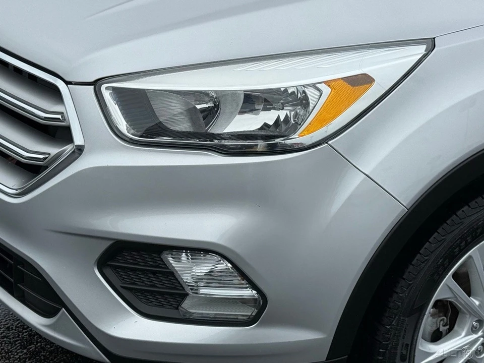 2017 Ford Escape - Image 9 of 12