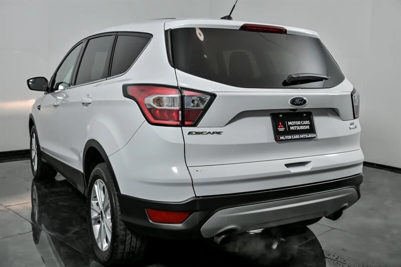 2017 Ford Escape - Image 8 of 21