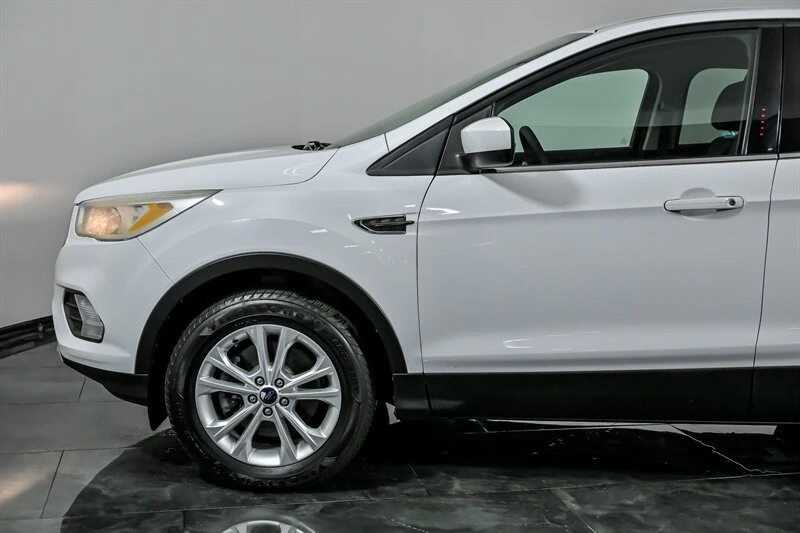2017 Ford Escape - Image 6 of 21