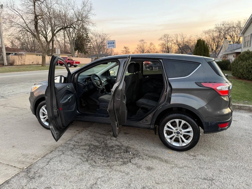 2017 Ford Escape - Image 2 of 21
