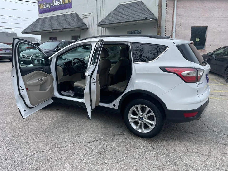 2017 Ford Escape - Image 11 of 21