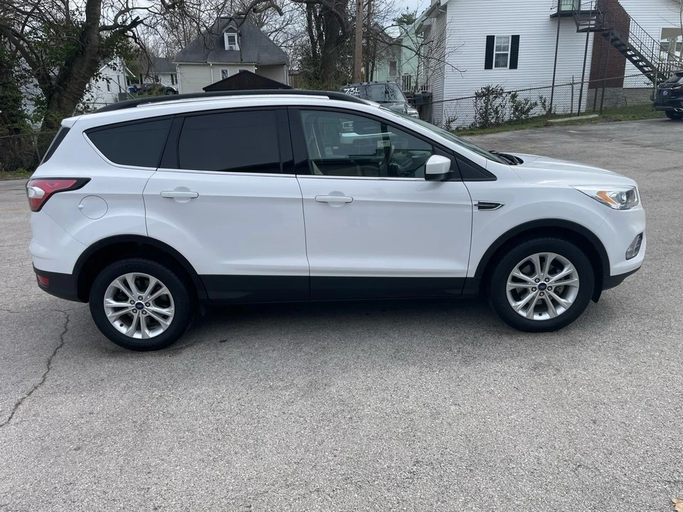 2017 Ford Escape - Image 4 of 21