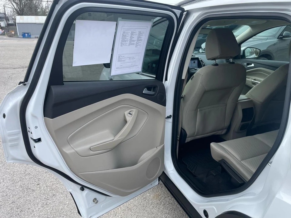 2017 Ford Escape - Image 16 of 21