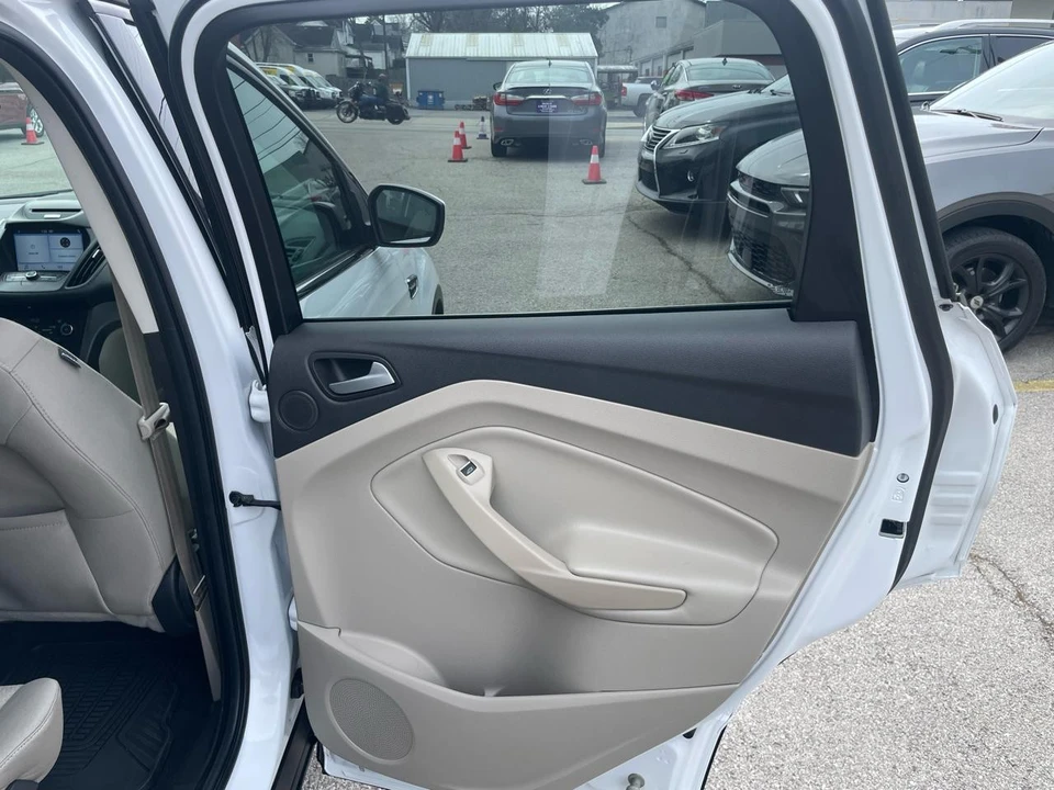 2017 Ford Escape - Image 20 of 21