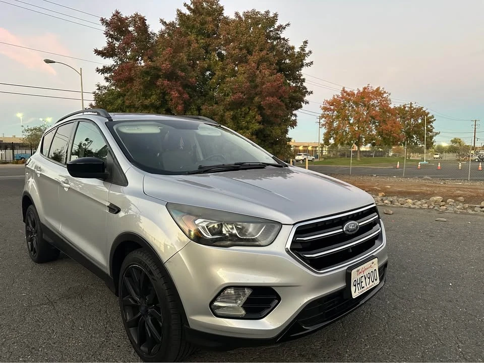 2017 Ford Escape - Image 2 of 12