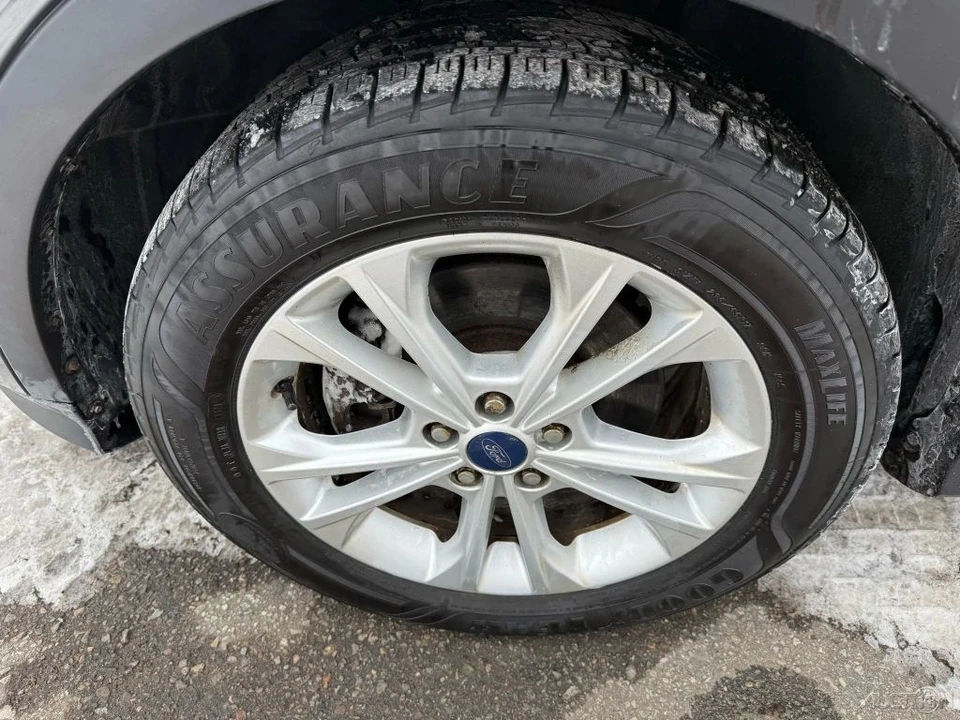 2017 Ford Escape - Image 9 of 12
