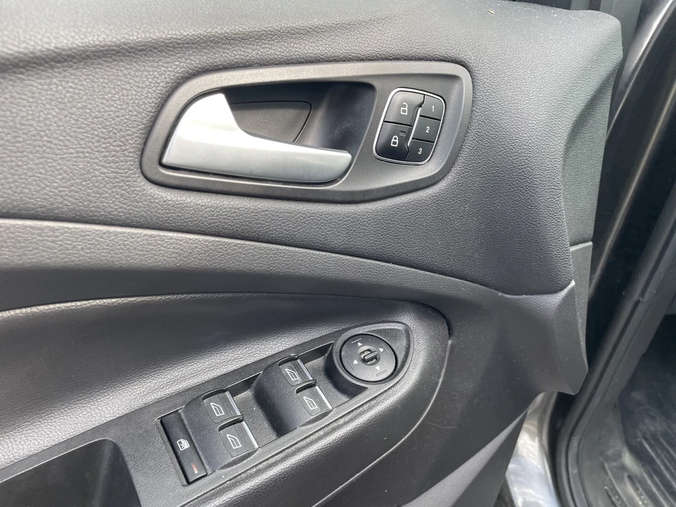 2017 Ford Escape - Image 19 of 21