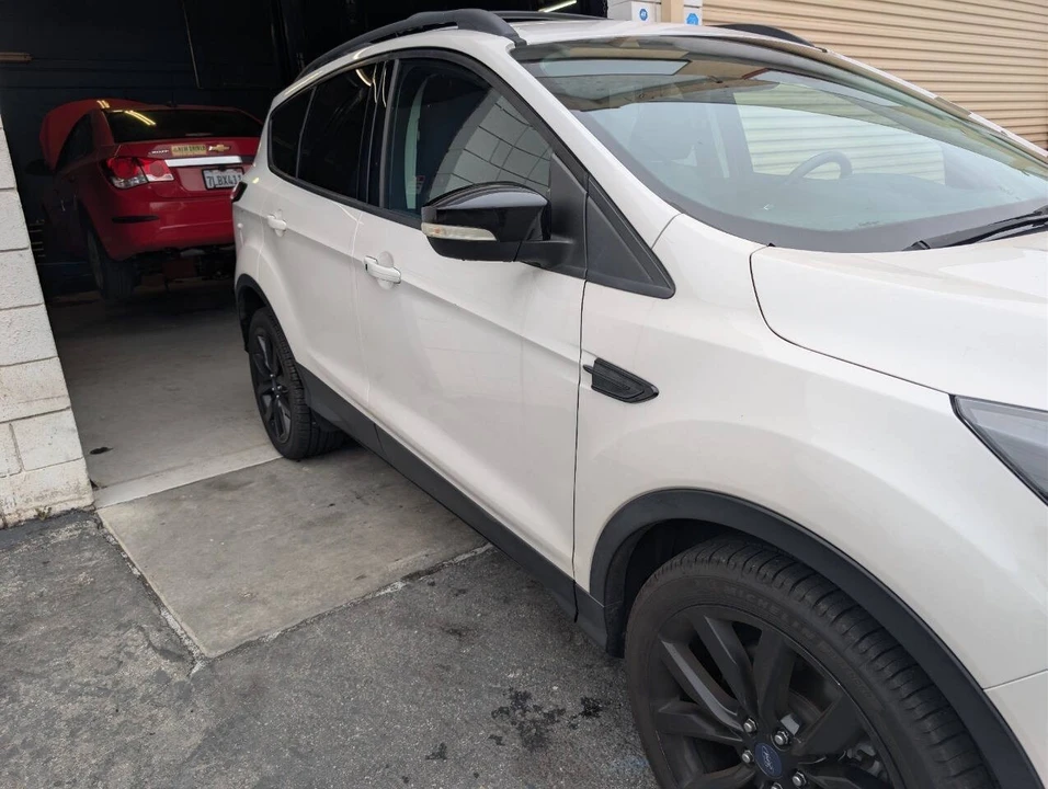 2017 Ford Escape - Image 9 of 17