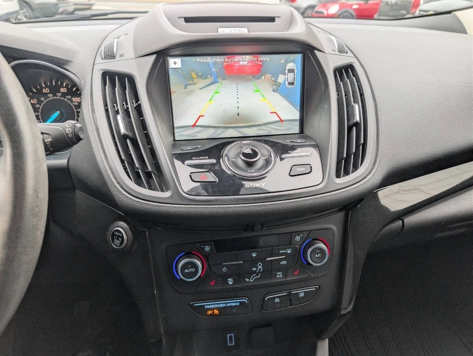 2017 Ford Escape - Image 10 of 17