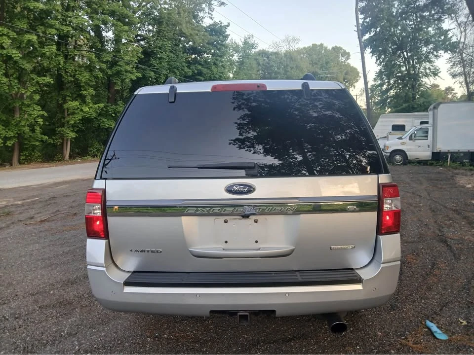 2017 Ford Expedition 3rd Gen - Image 8 of 13