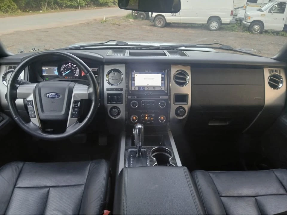 2017 Ford Expedition 3rd Gen - Image 12 of 13