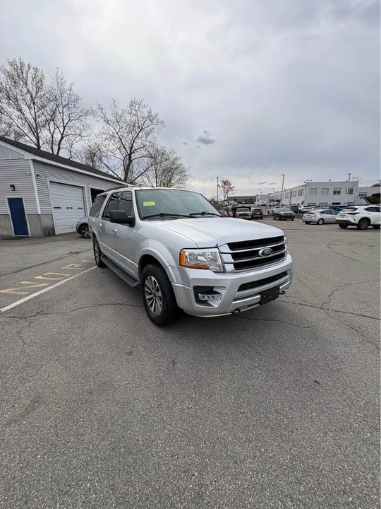 2017 Ford Expedition 3rd Gen - Image 2 of 17