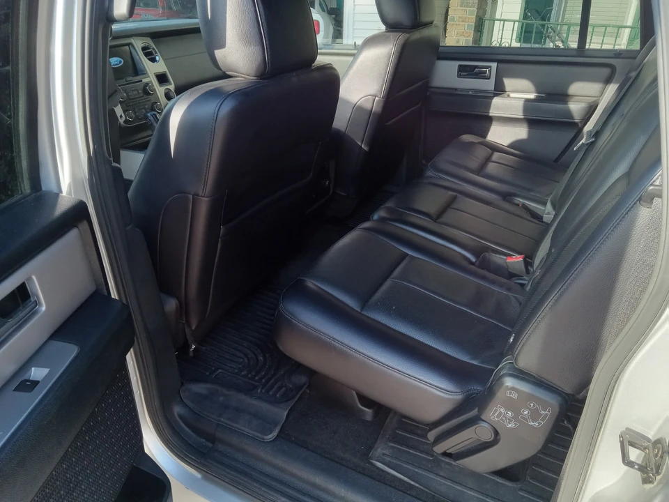 2017 Ford Expedition 3rd Gen - Image 9 of 14