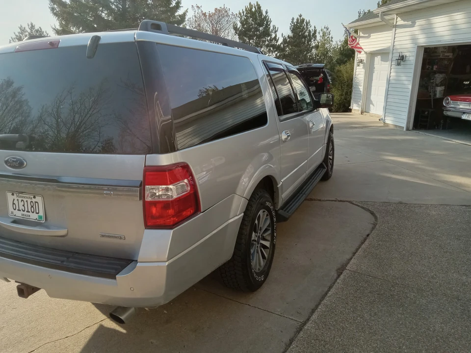 2017 Ford Expedition 3rd Gen - Image 6 of 14