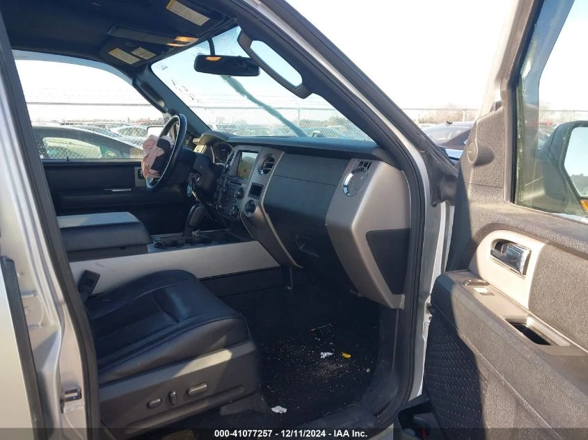 2017 Ford Expedition 3rd Gen - Image 5 of 14