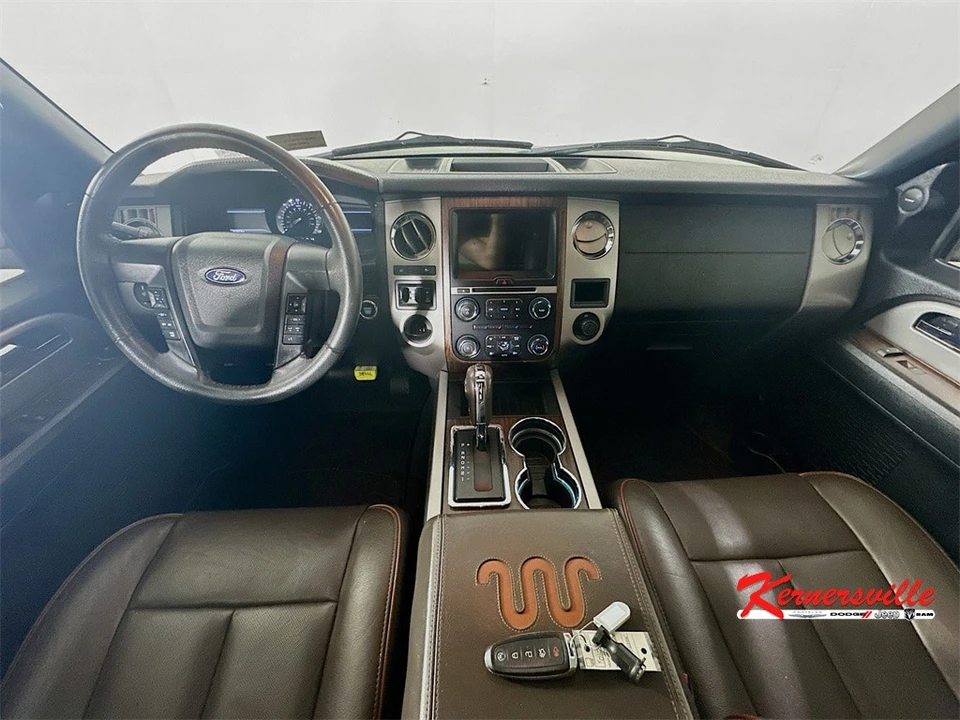 2017 Ford Expedition 3rd Gen - Image 10 of 12