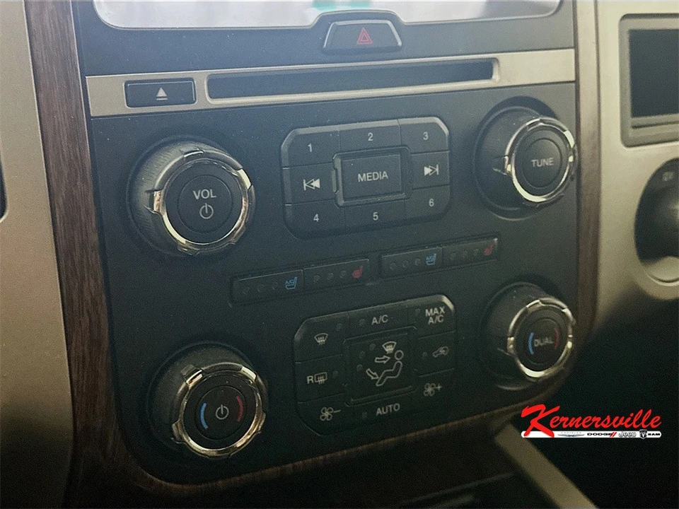 2017 Ford Expedition 3rd Gen - Image 18 of 21