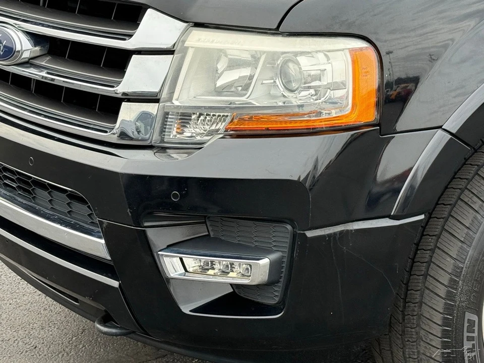 2017 Ford Expedition 3rd Gen - Image 9 of 12