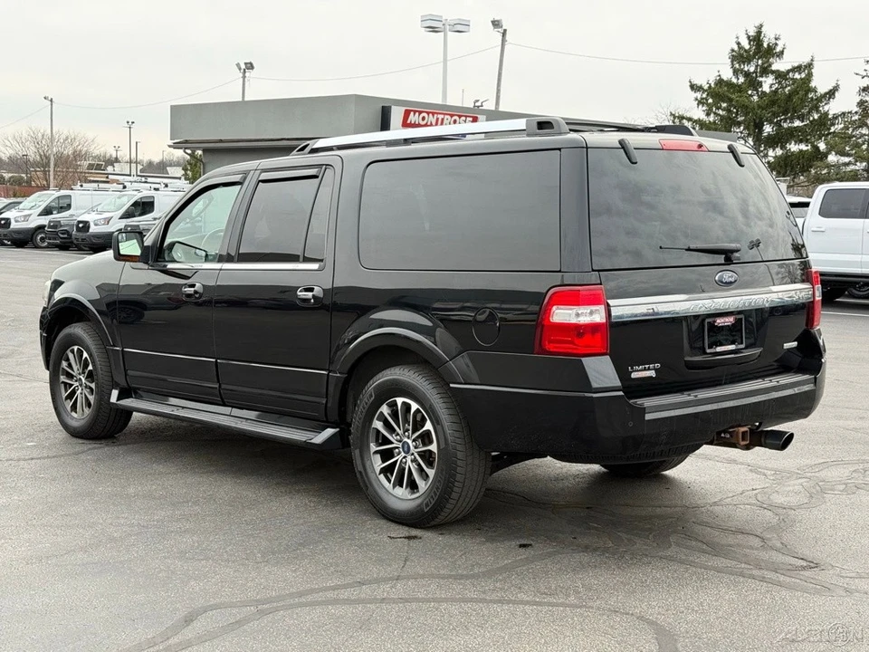 2017 Ford Expedition 3rd Gen - Image 5 of 12