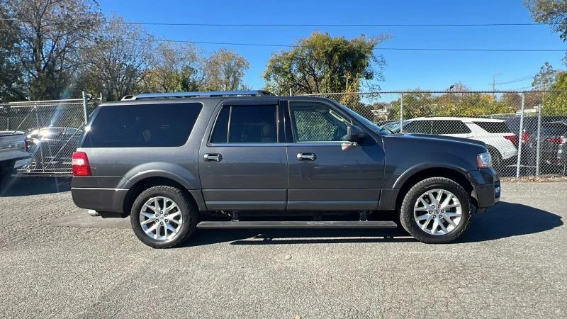 2017 Ford Expedition 3rd Gen - Image 4 of 12