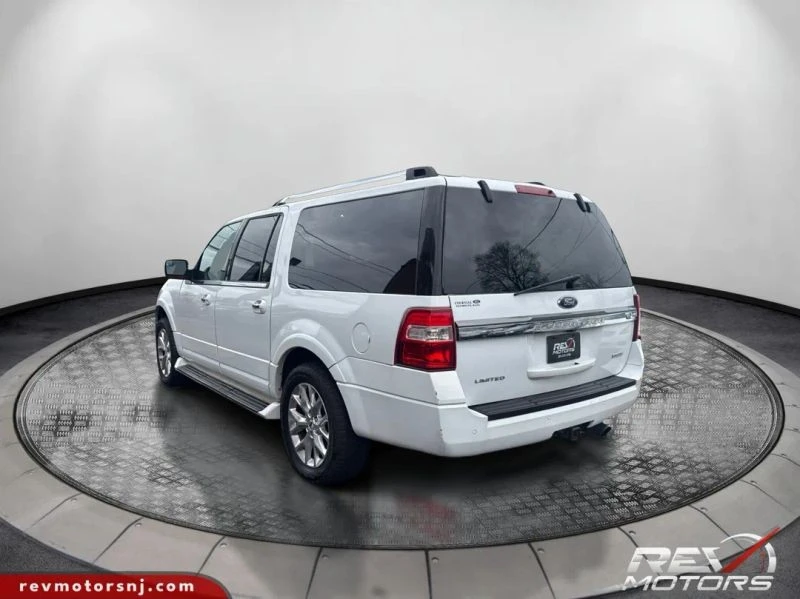 2017 Ford Expedition 3rd Gen - Image 3 of 12