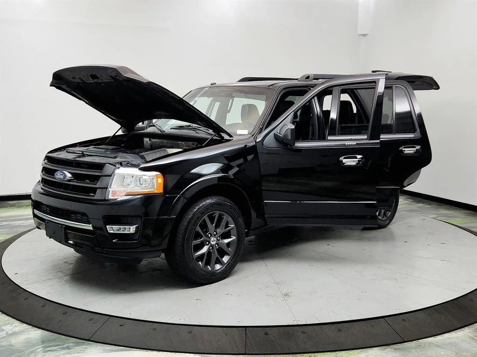 2017 Ford Expedition 3rd Gen - Image 9 of 12